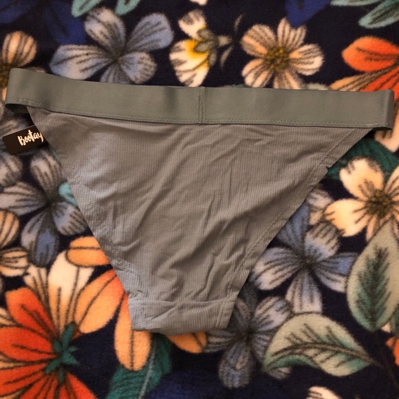 ***SOLD***5 Assorted BootayBag Undergarments - Picture 4 of 15